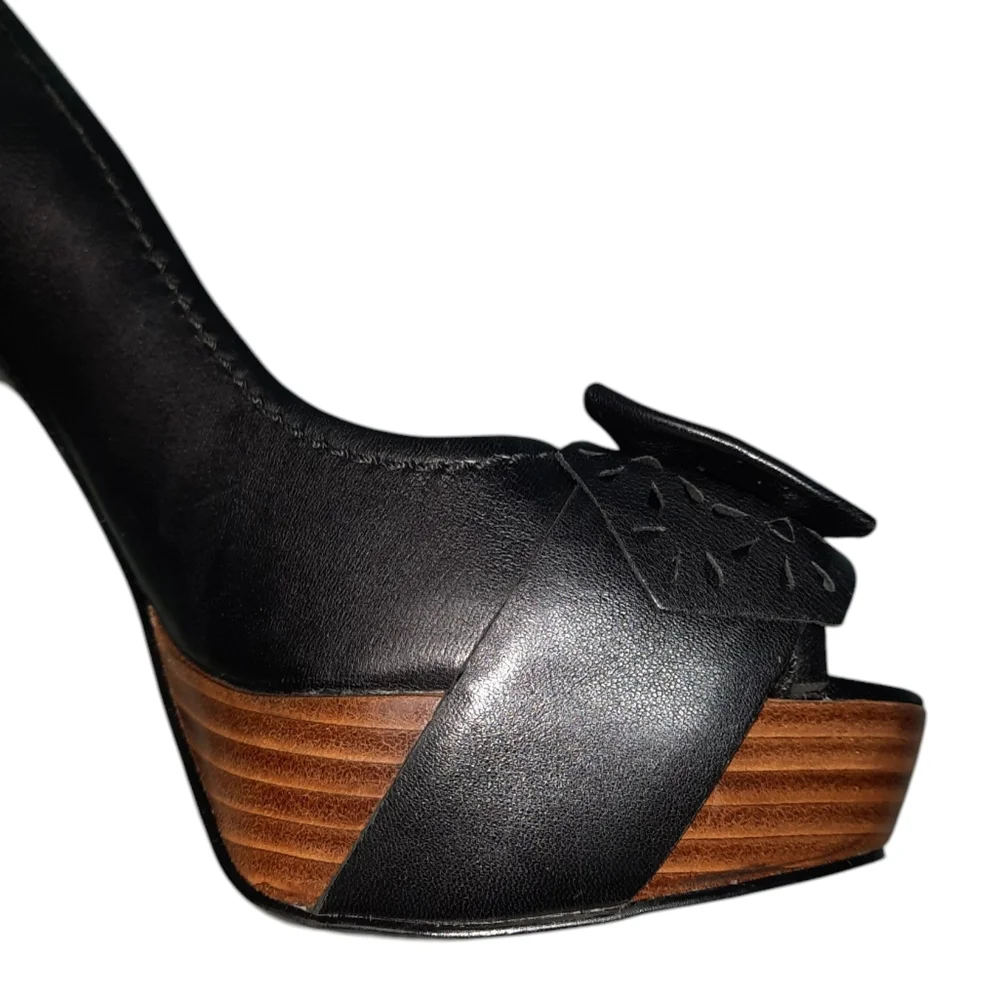 GUESS Chappel Black Leather Peep Toe Bow Platform Stiletto Heels SZ 6.5M